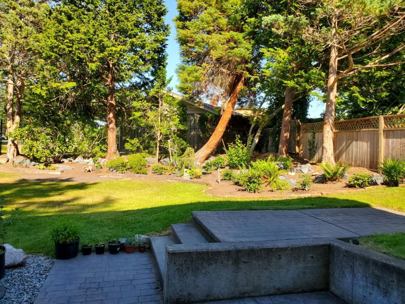 Lovely 1 Bedroom Suite Near Town Victoria Buitenkant foto